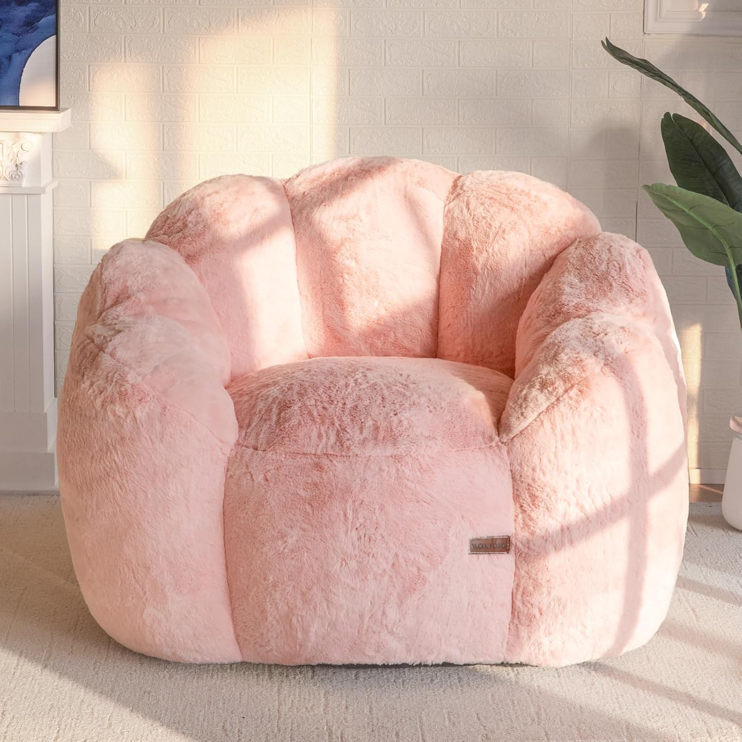 Flower-Shaped Faux Fur Bean Bag Chair Sofa with High-Density Foam Filling